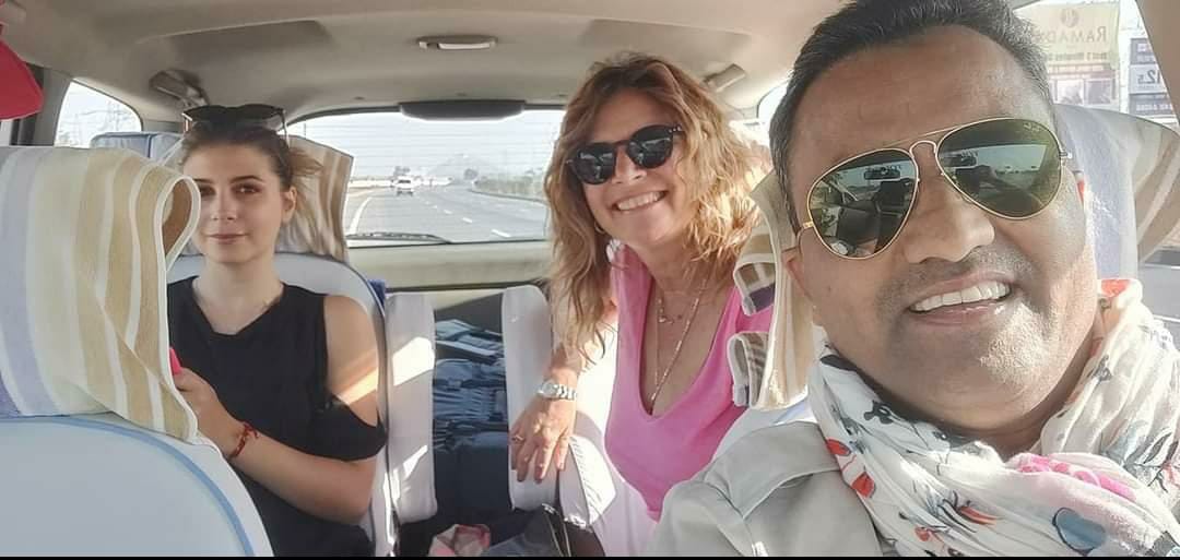 Auto con autista a Munnar